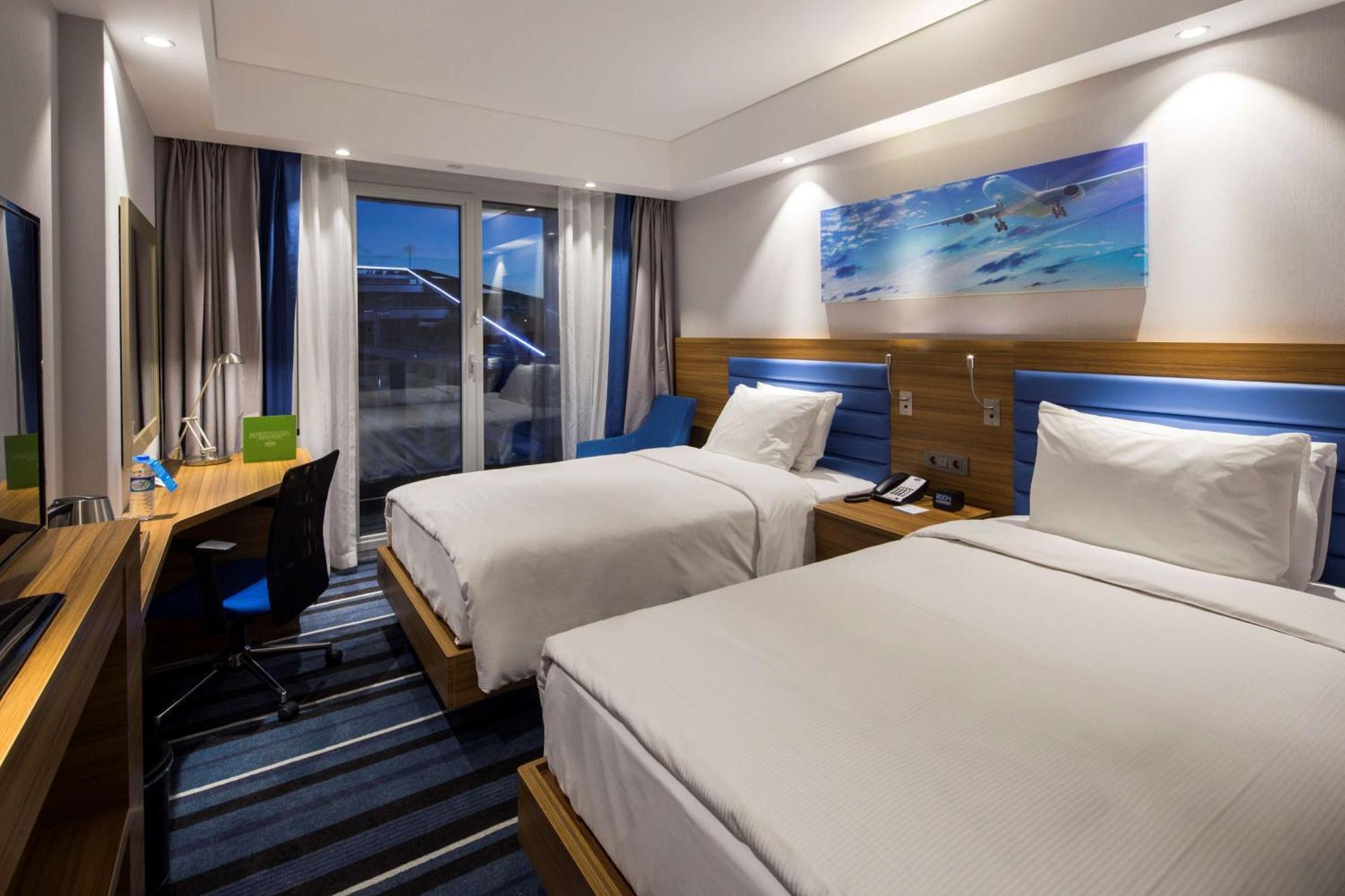 Hotel Hampton By Hilton Istanbul Kurtkoy Esterno foto