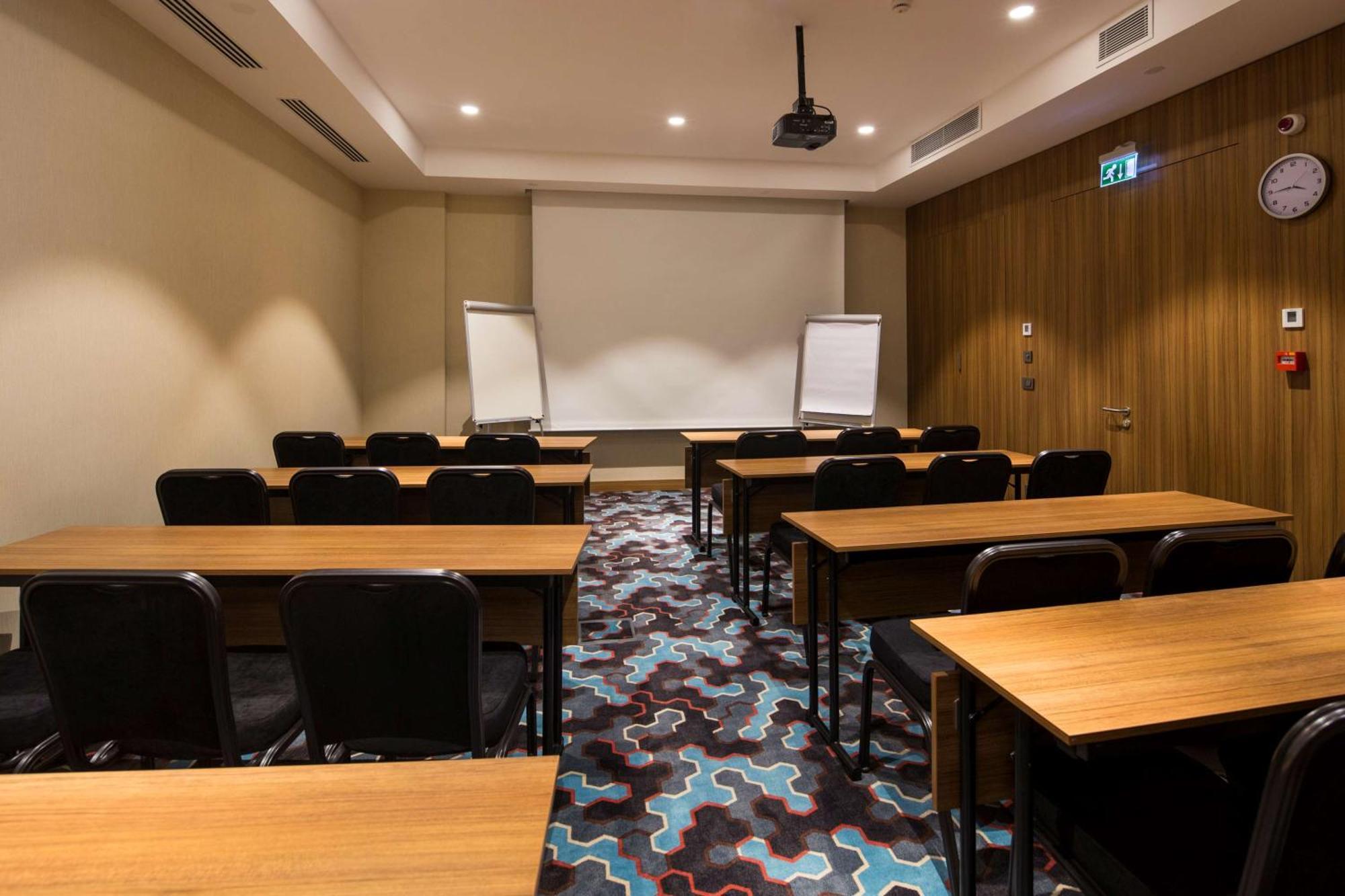 Hotel Hampton By Hilton Istanbul Kurtkoy Esterno foto