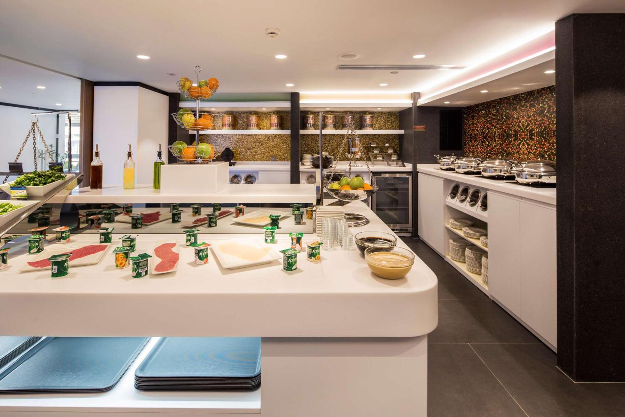 Hotel Hampton By Hilton Istanbul Kurtkoy Esterno foto